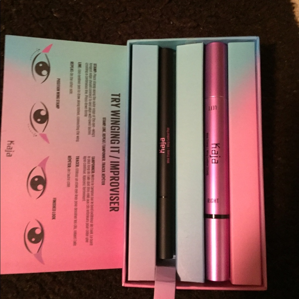 Kaja Wing Stamp